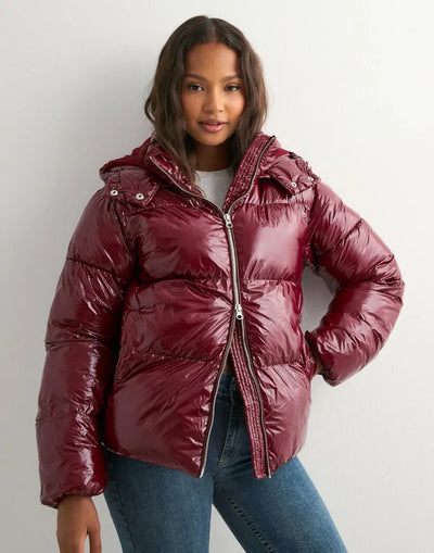 Noemi Puffer Jacke mit Kapuze