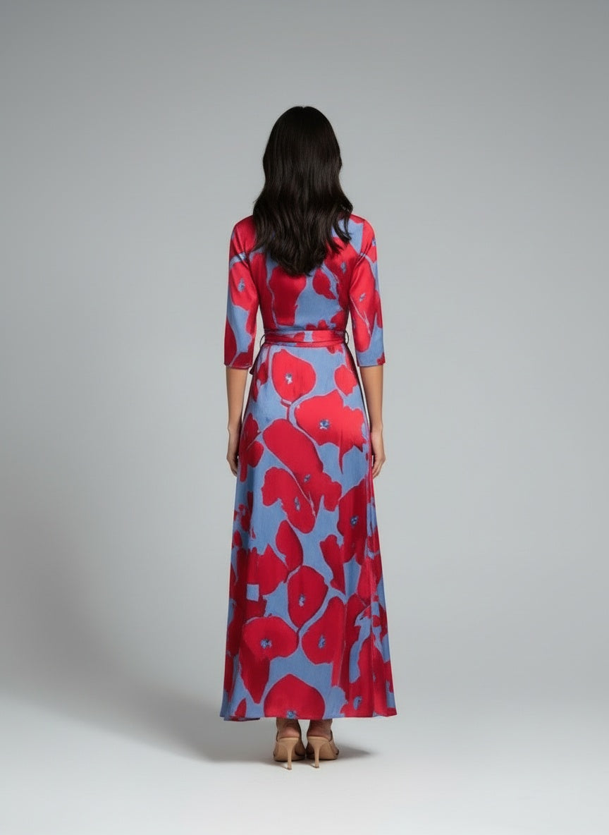 Back pose of the model wearing Viraelis - Bunte Blumenkleid