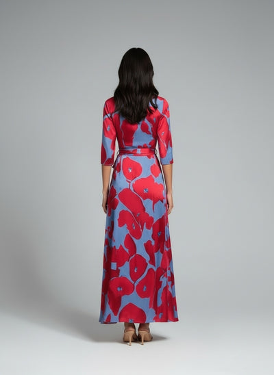 Back pose of the model wearing Viraelis - Bunte Blumenkleid