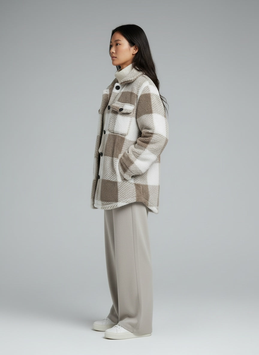 Side profile of the model wearing Emilia™ | Karierte Herbstjacke