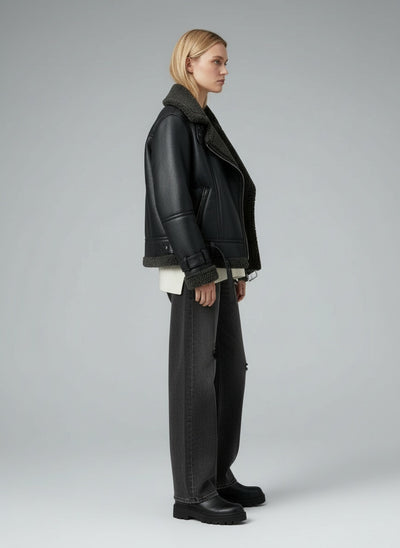 Side profile of the model wearing Pina Lederjacke