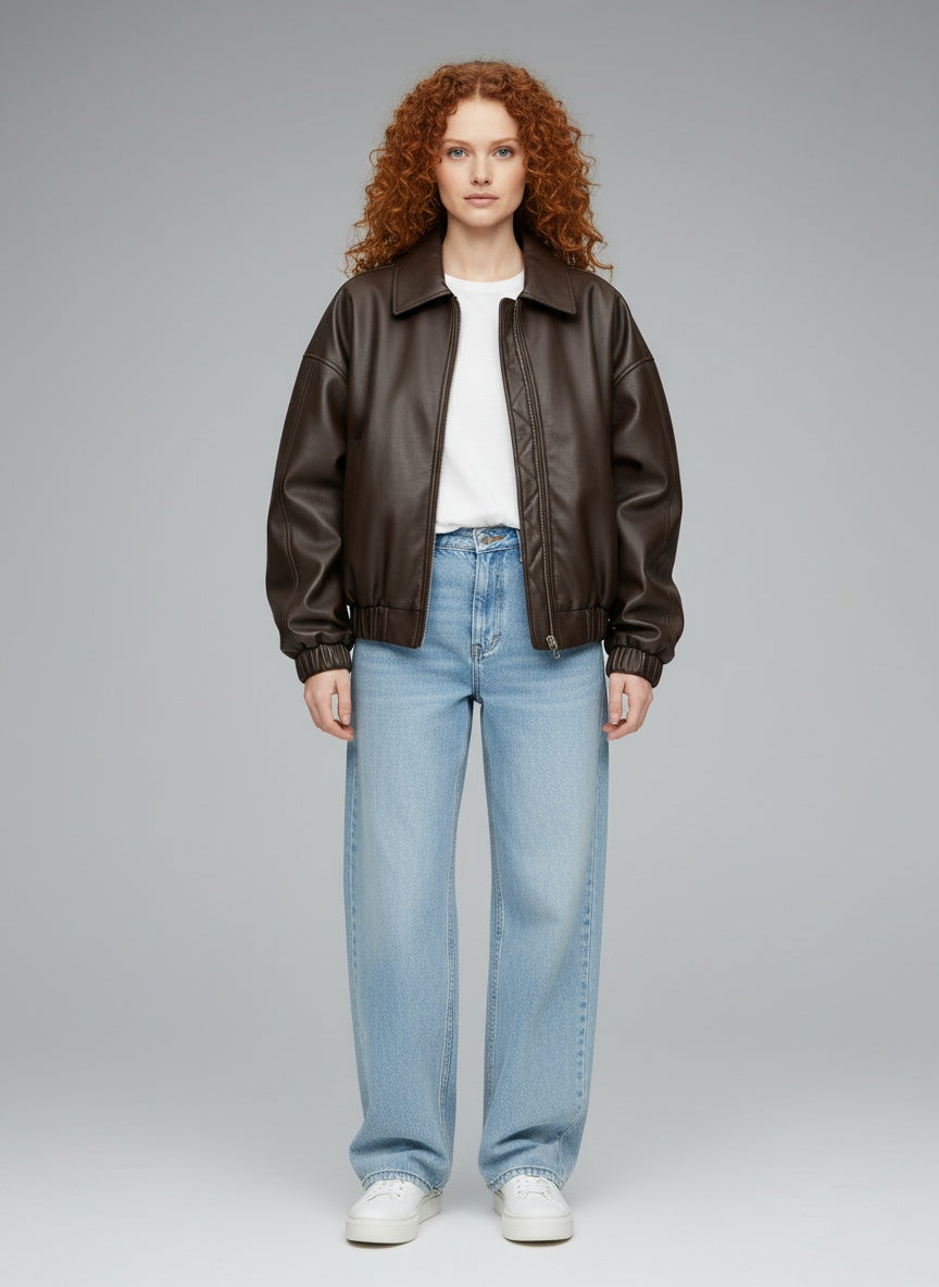 Full body view of the model wearing Amara™ | Kunstlederjacke