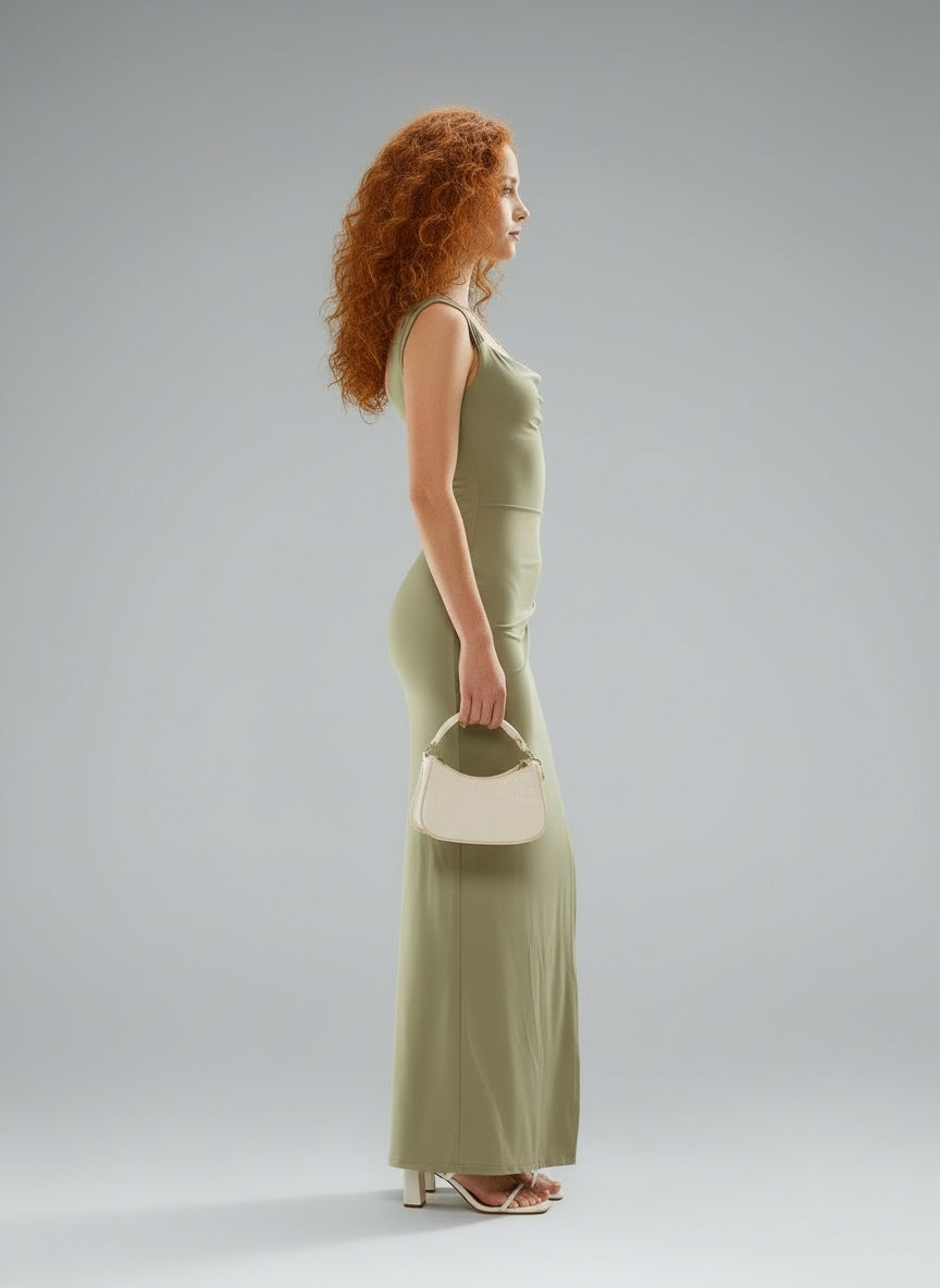 Side profile of the model wearing Ellie - Midikleid