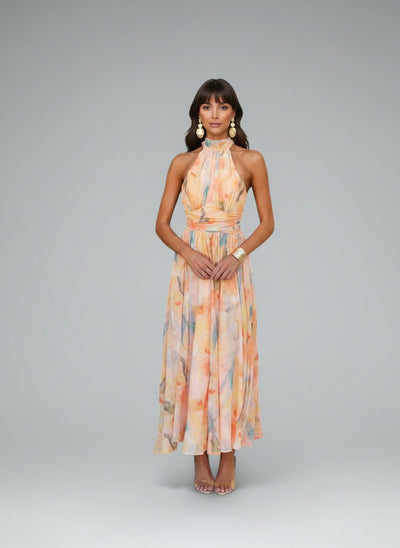 Full body view of the model wearing Eline™ | Halterkleid