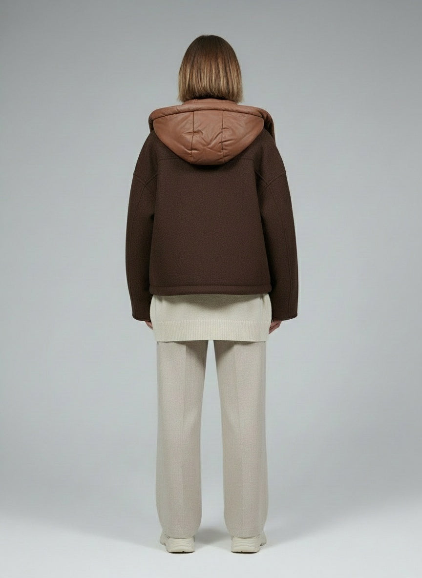 Back pose of the model wearing Alena Jacke