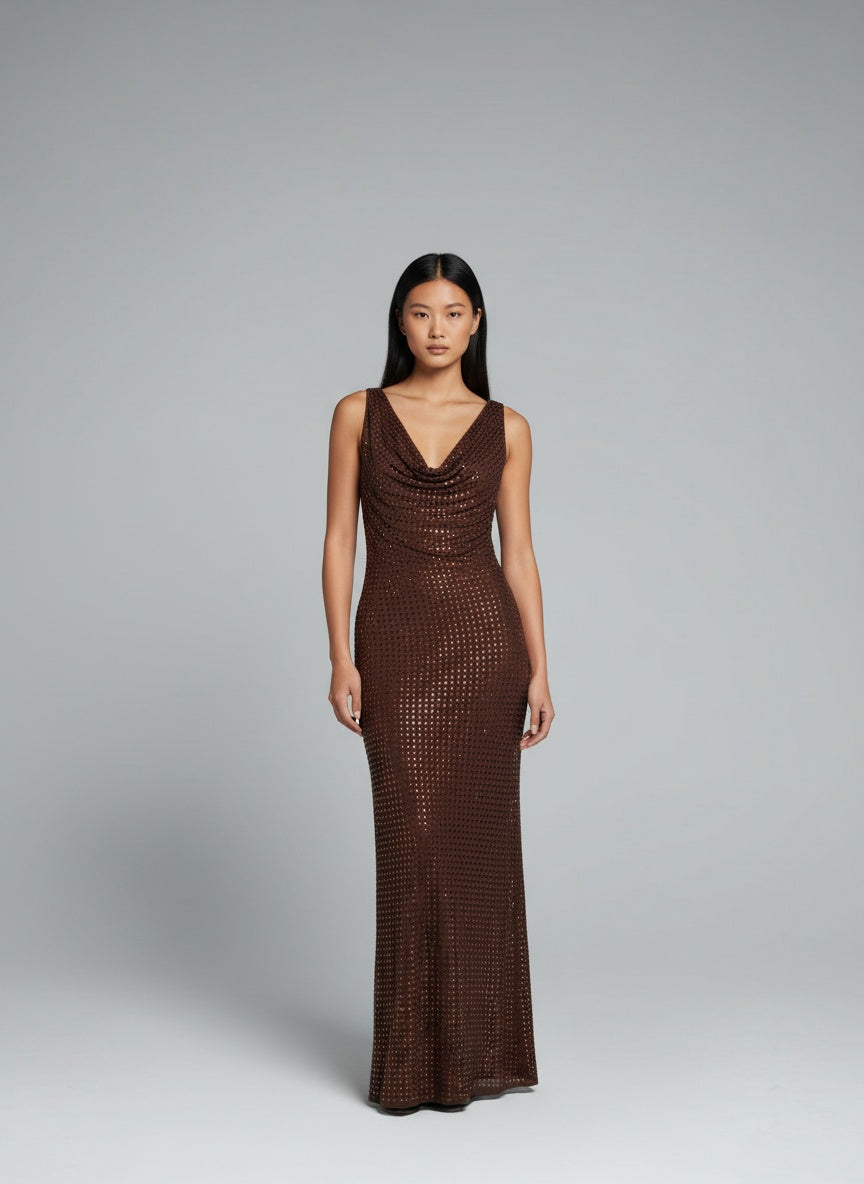 Full body view of the model wearing Cyvion - Midzomerglamour Kleid